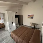 Lo Scrigno فندق مبيت وإفطار 4*